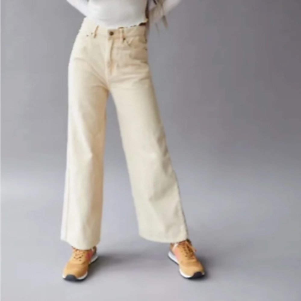 Urban Outfitters BDG High And Wide Leg Beige Pant Cream Tan Jeans Hi Rise 28.